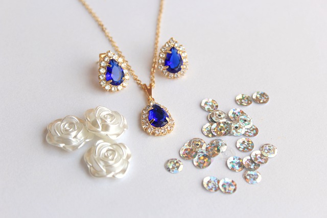 Sevgili Fikirleri Kolye